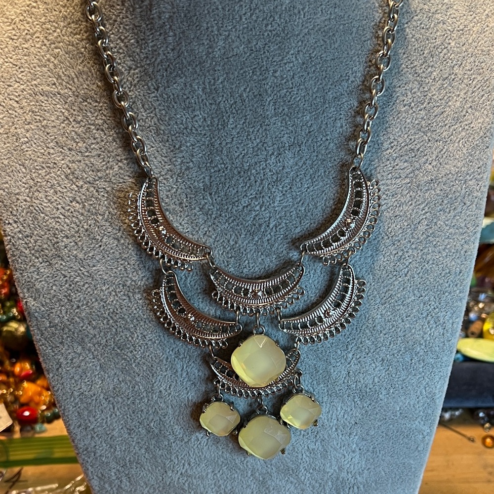 Chic Silver and Yellow Necklace